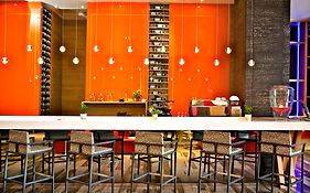 Fx Hotel Kaohsiung Zhonghua Road Branch